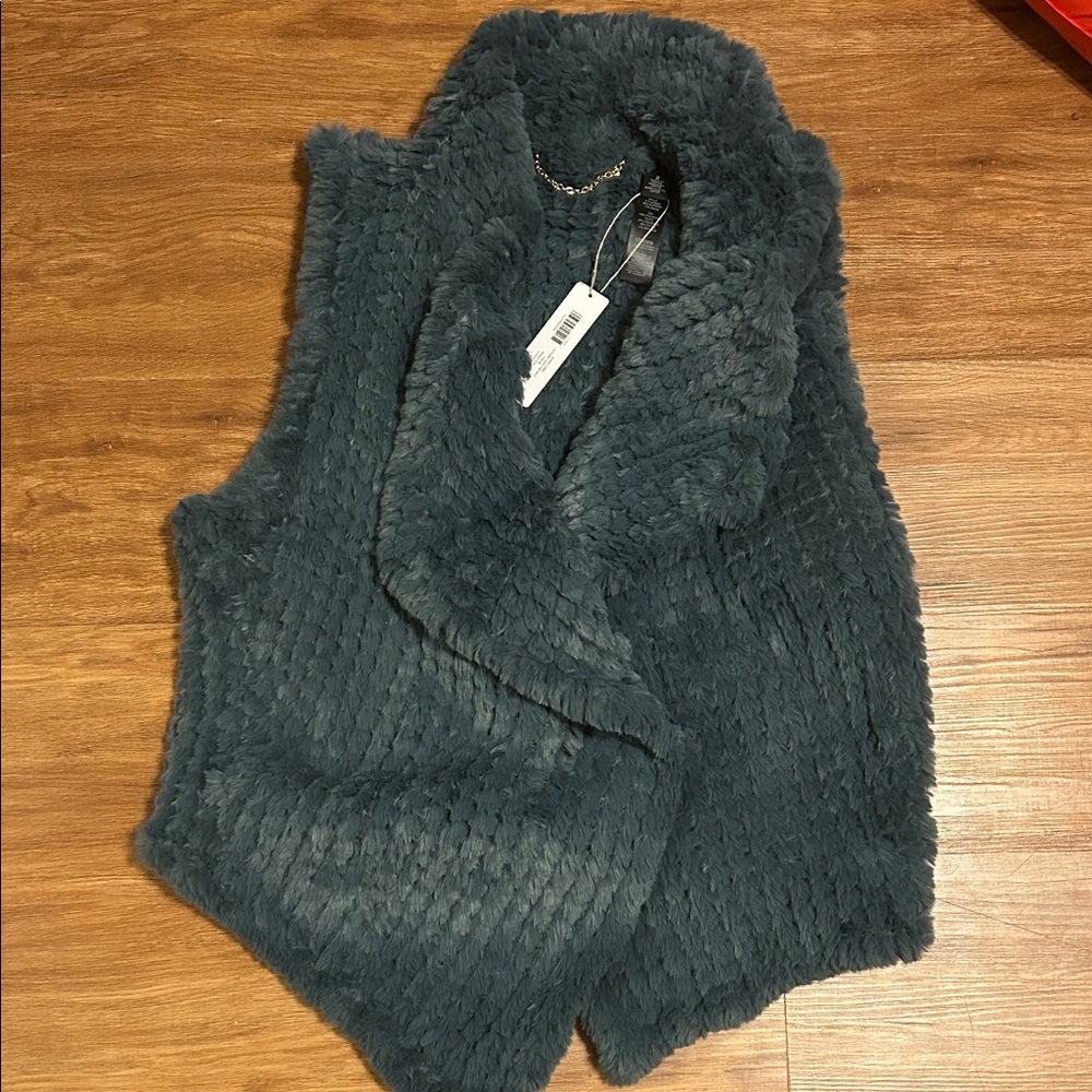 Black Label Plush Textured Sweater Vest